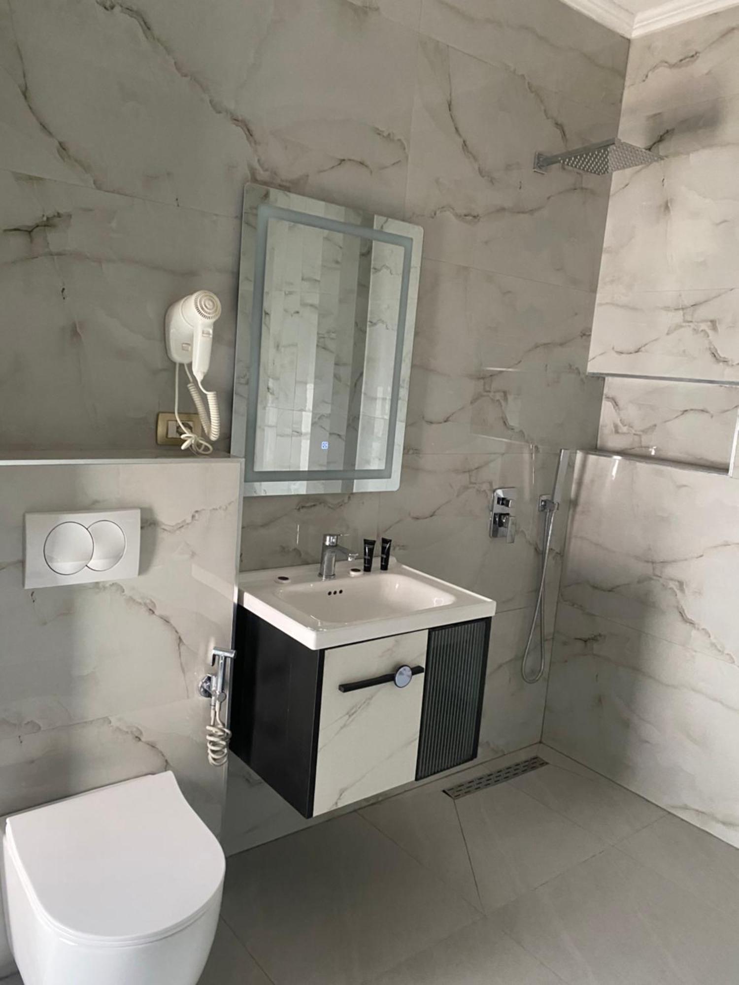 Prince Hotel Tirana Kültér fotó
